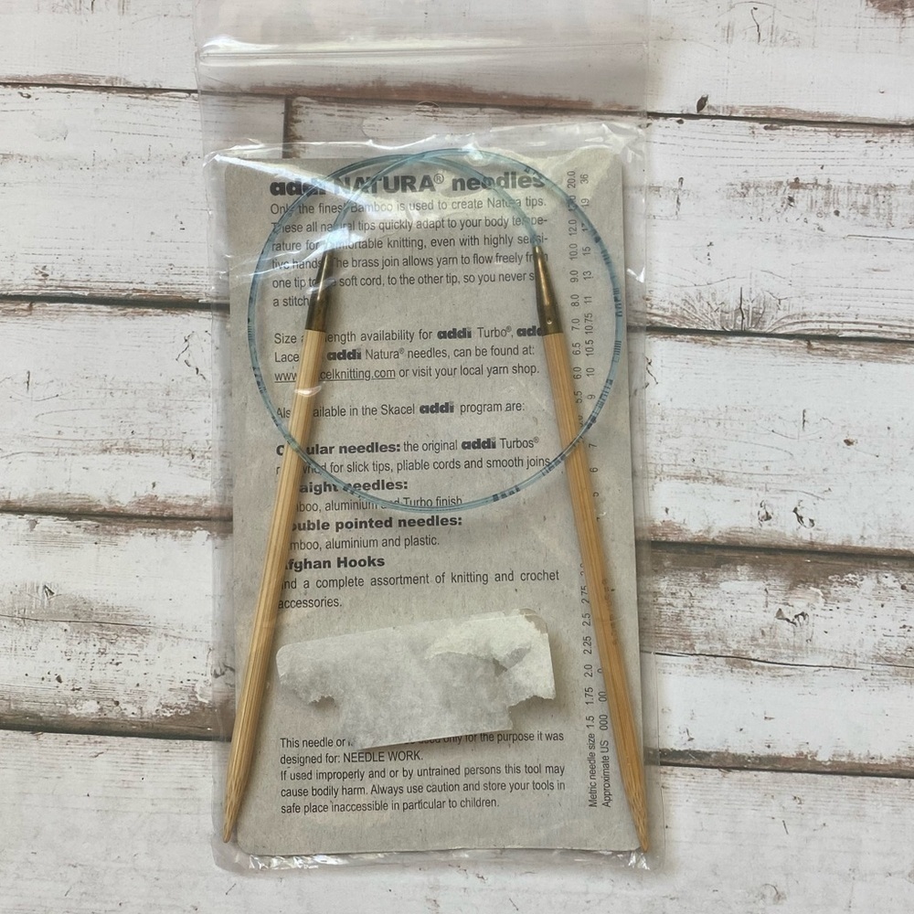 Addi Natura Circular Bamboo Knitting Needle & Mini Mochi Yarn 60cm/5,0mm 24” US8 - Picture 4 of 5